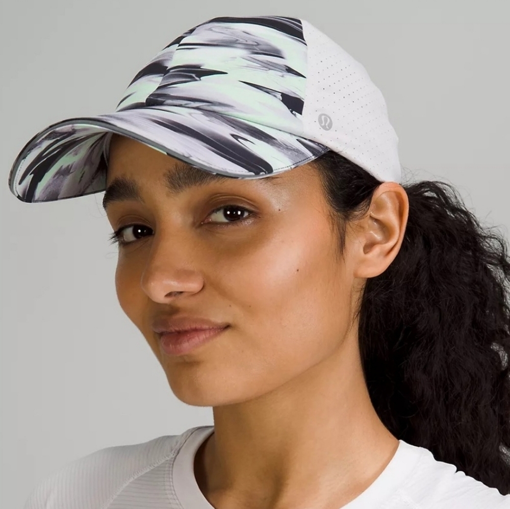 Lululemon Fast and Free Women's Run Hat Vent Paint Glide Multi NWT
